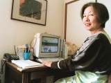 Hiroko Sawada am PC
